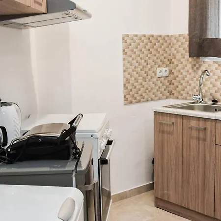 Apartmán Central Studio At Plateia Amerikis 1bed 2 Pers
